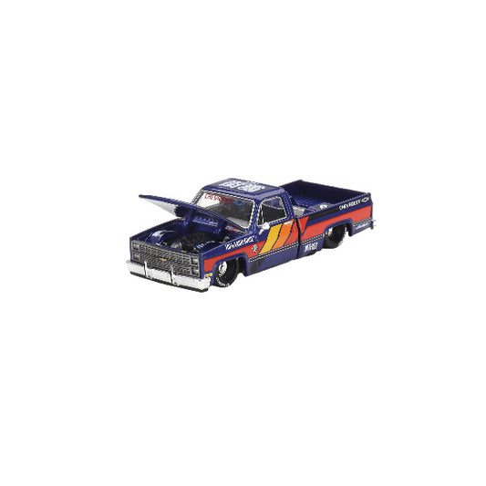 1:64 scale Chevrolet Silverado Kaido Works V2