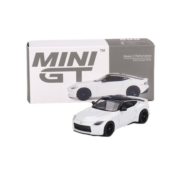 1:64 scale Nissan Z Performance 2023 Everest White