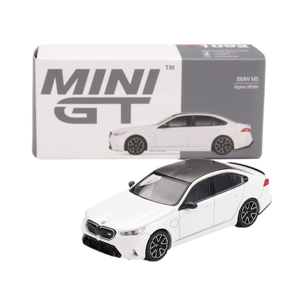 1:64 scale BMW M5 Alpine White