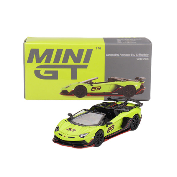 1:64 scale Lamborghini Aventador SVJ 63 Roadster Verde Shock